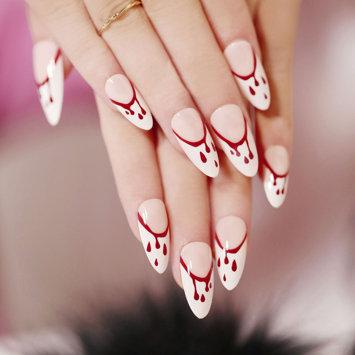 Kunstvolle Nagelverlängerungen mit kreativen Augen-Design Brehn
