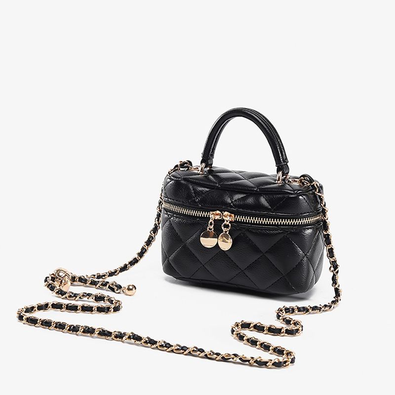 Gepolsterte Mini Kettenhandtasche Brehn