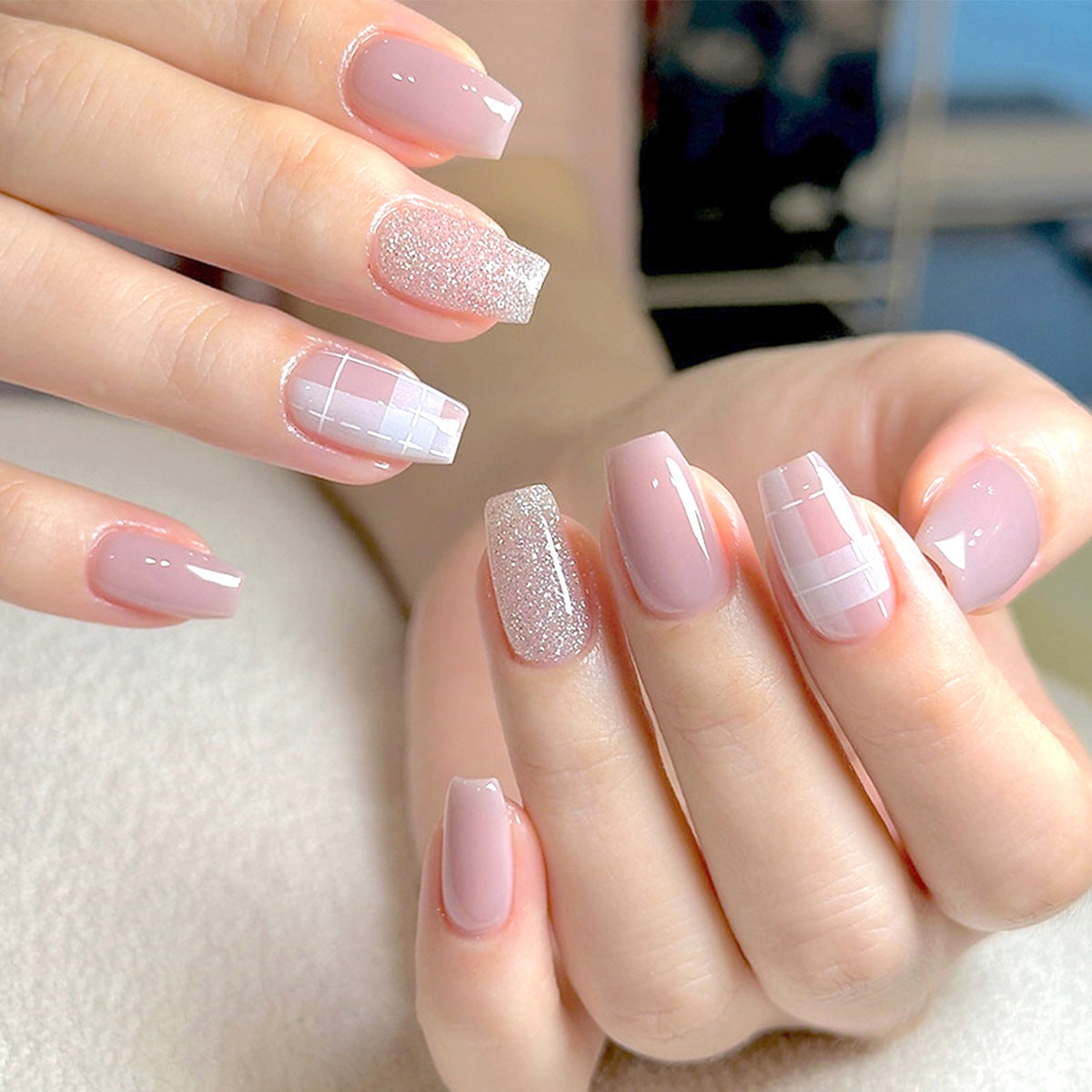 Elegantes Press-On-Nageldesign Brehn
