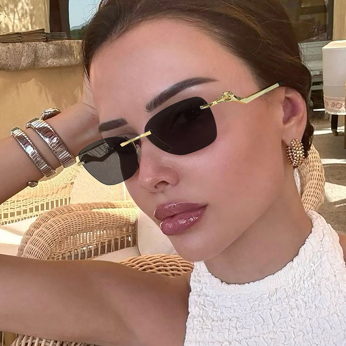 Damen modische Sonnenbrille mit stilvollen geometrischen Akzenten Brehn
