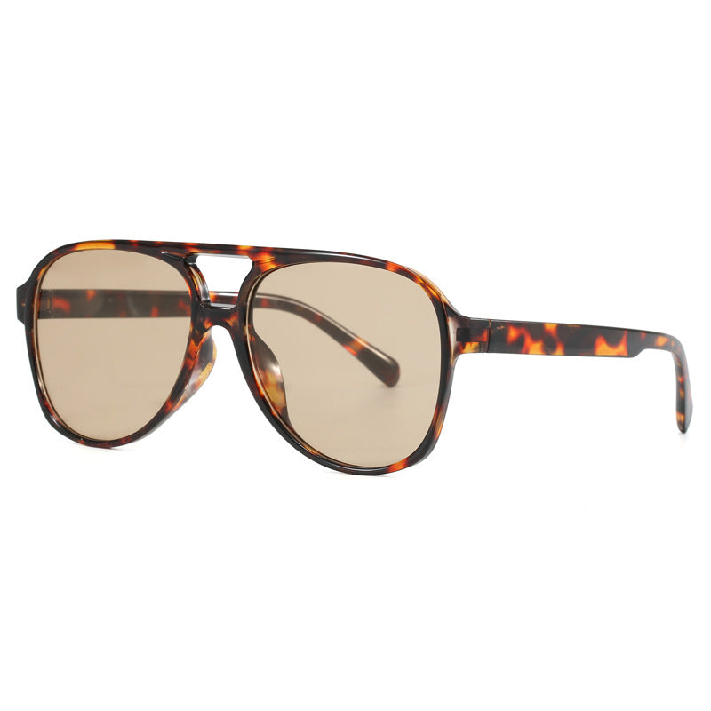 Damen Oversized Sonnenbrille mit sportlichem Design Brehn