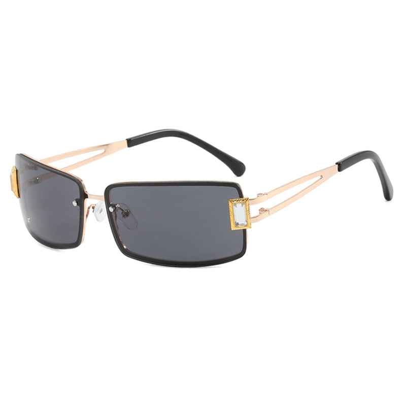 Damen stilvolle Sonnenbrille mit eleganten trapezförmigen Gläsern und filigranem Metallrahmen Brehn