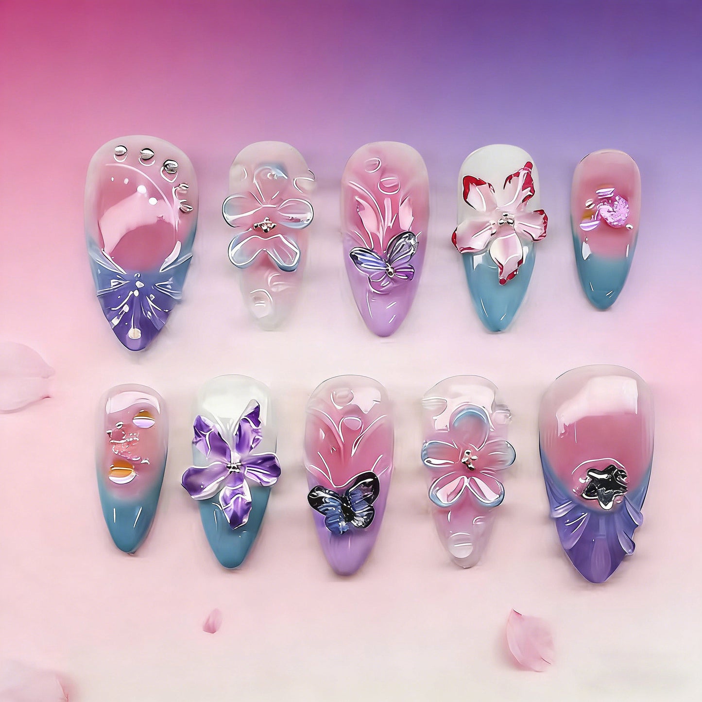 Kunstvolle 3D Nagelspitzen mit maritimem Design Brehn