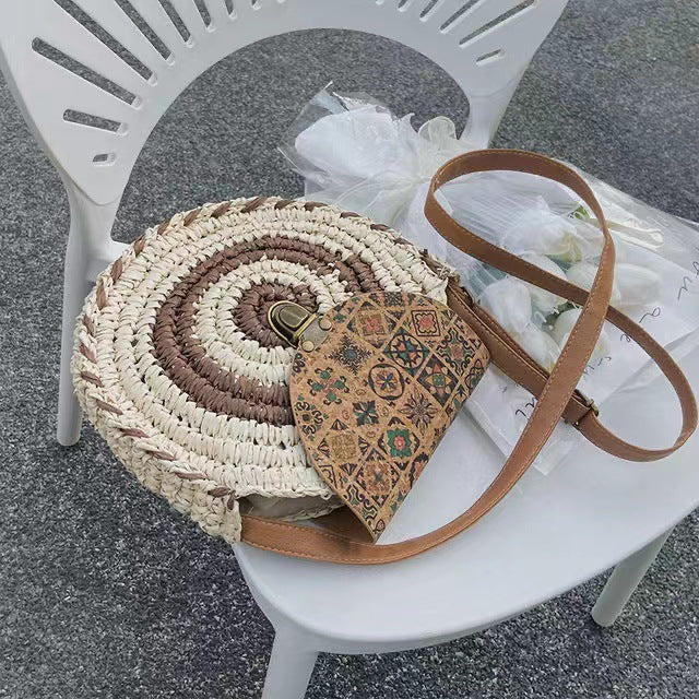 Runde Basttasche mit Verstellbarem Lederband Brehn