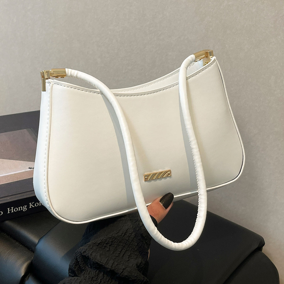 Zeitgenössische Mini-Schultertasche