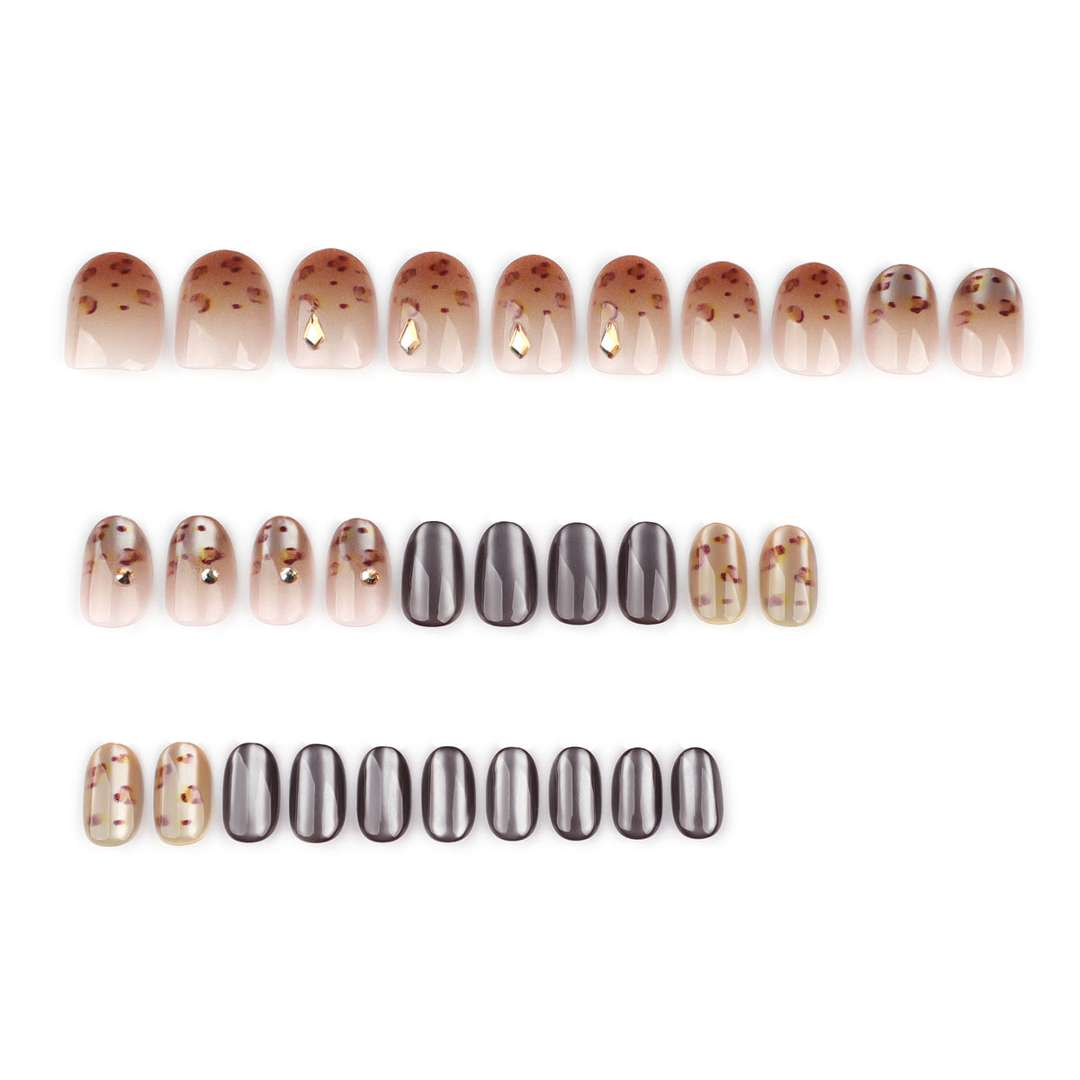 Kunstvolle Nagelkunst mit Glitzerakzenten und elegantem Design Brehn