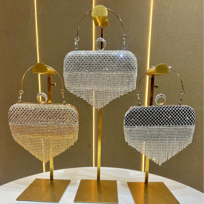 Glamouröse Strass-Handtasche