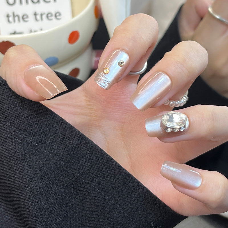 Stylisches Press-On-Nagelkunst-Set mit 3D-Dekorationselementen Brehn