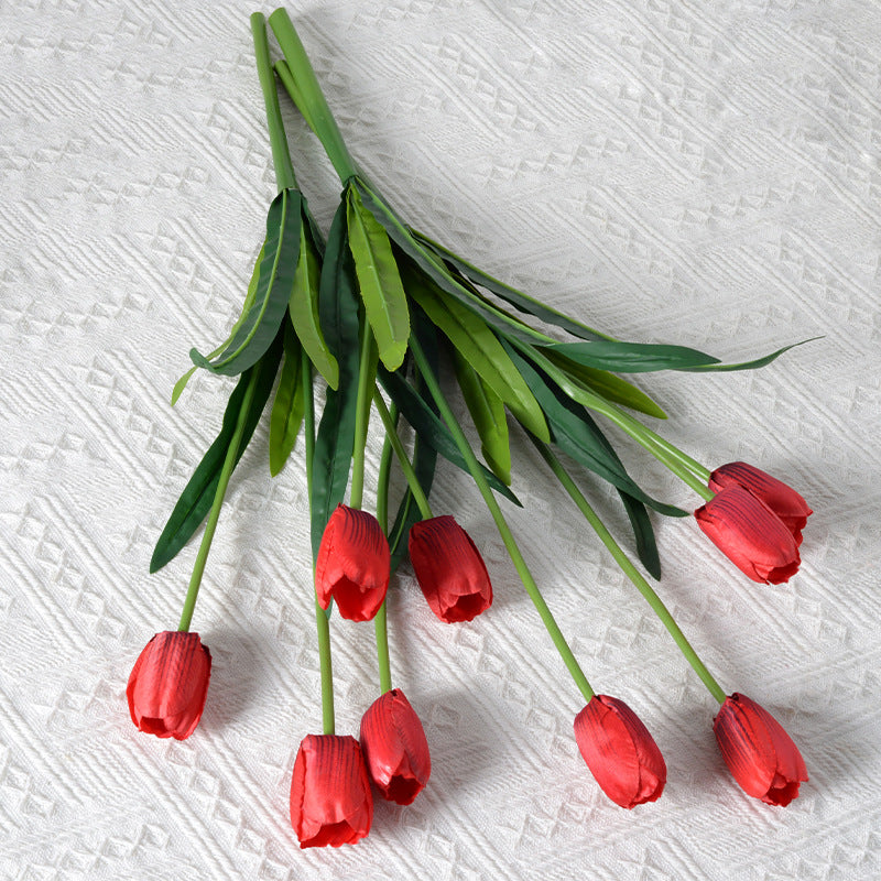Dekorative Kunsttulpenstielarrangement