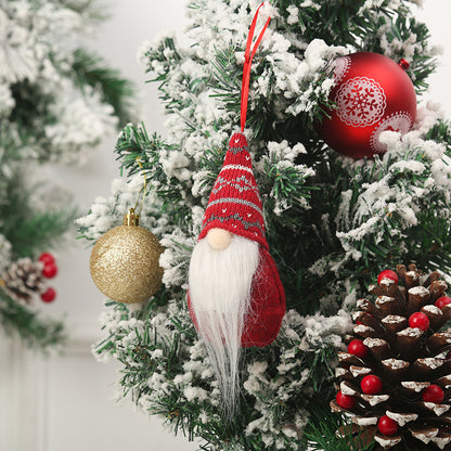 Niedliche Weihnachtsbaumdekoration im Gnom-Design Brehn