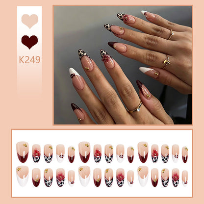 Press-On Nail Art Brehn