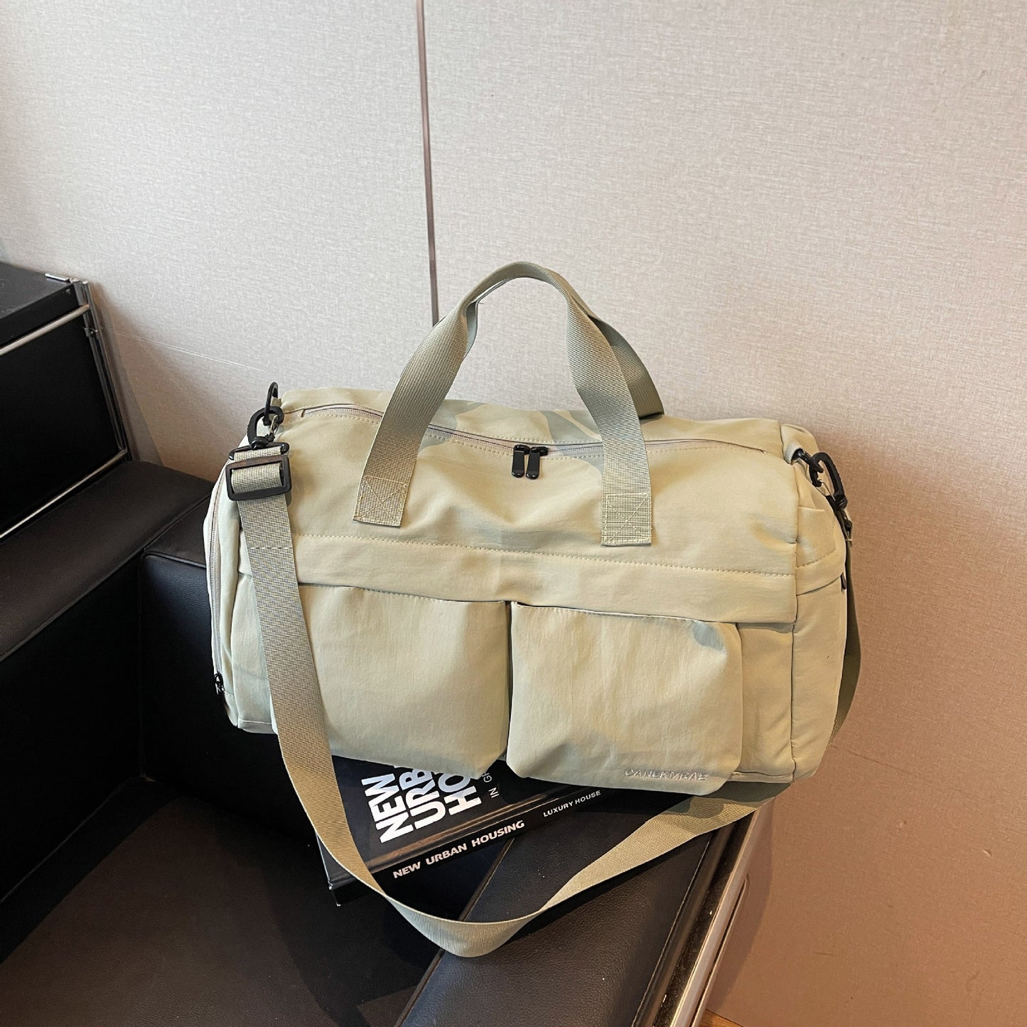 Resiliente Mehrzweck-Reisetasche mit mehreren Taschen