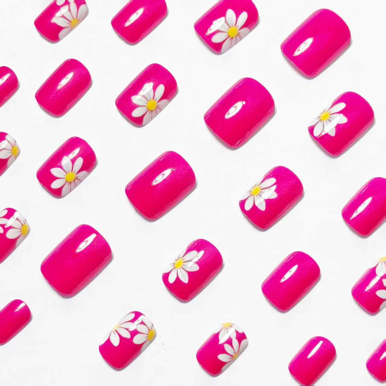 Kunstnägel mit Floralen Motiven Brehn