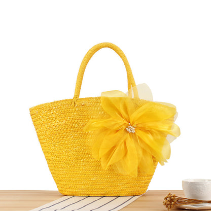 Elegante Strohtasche mit Floralen Akzenten Brehn