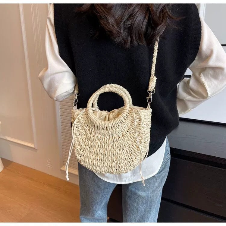 Trendige Tasche mit Runder Öffnung Brehn
