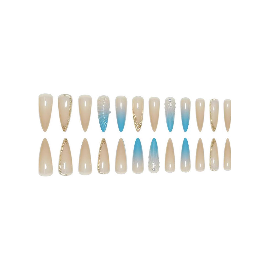 Künstlerisches Shell-Design Nagelverlängerungen Brehn