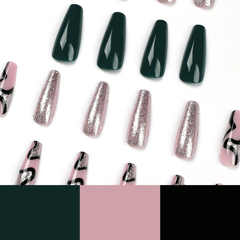 Künstliche Nagelkunst mit eleganten Glitzer- und Farbverlaufseffekten Brehn