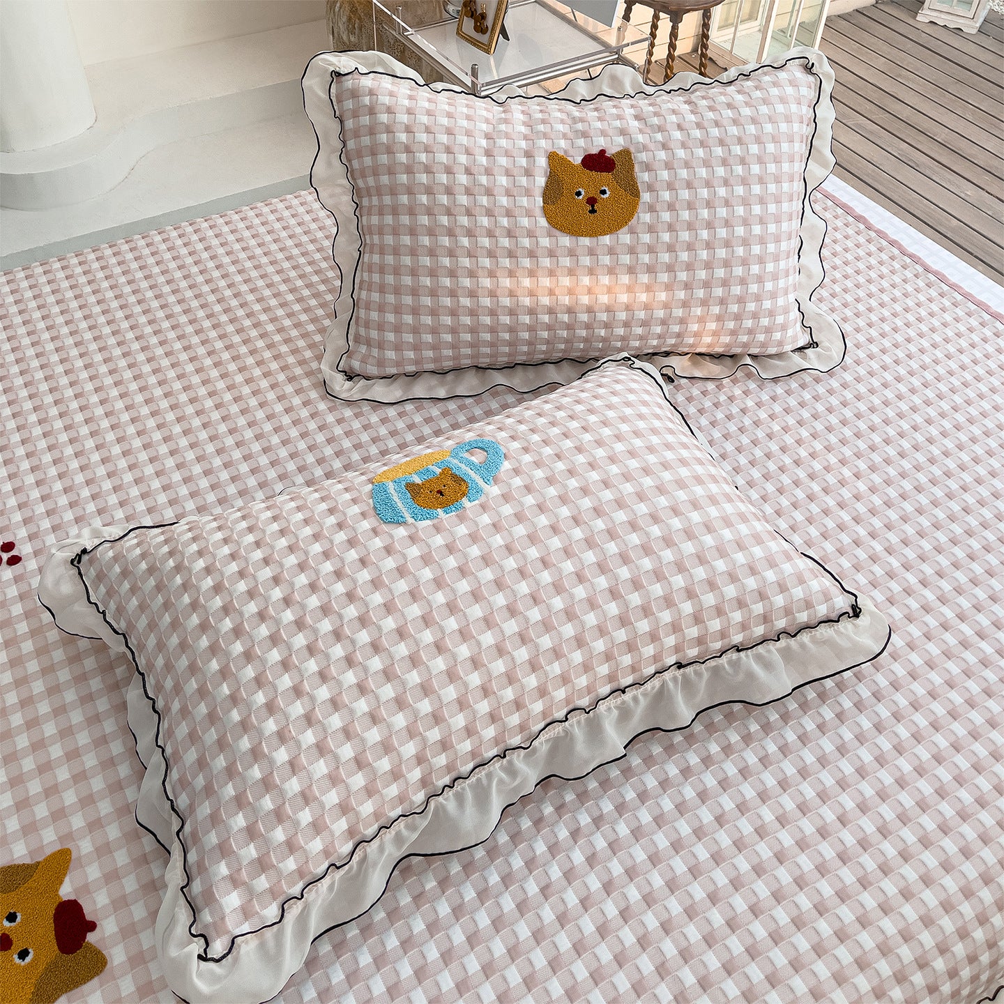 Damen Kuscheldecke mit verspieltem Panda-Motiv und hochwertiger Baumwolloberfläche Brehn