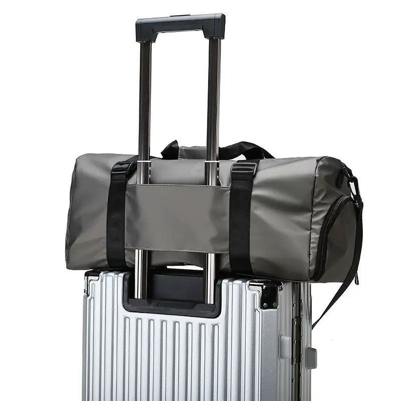 Reisetasche mit integriertem Trolley-Befestigungssystem Brehn