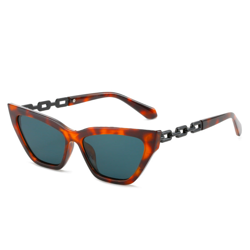 Damen Cat-Eye Sonnenbrille mit modernem Kettenrahmen Brehn