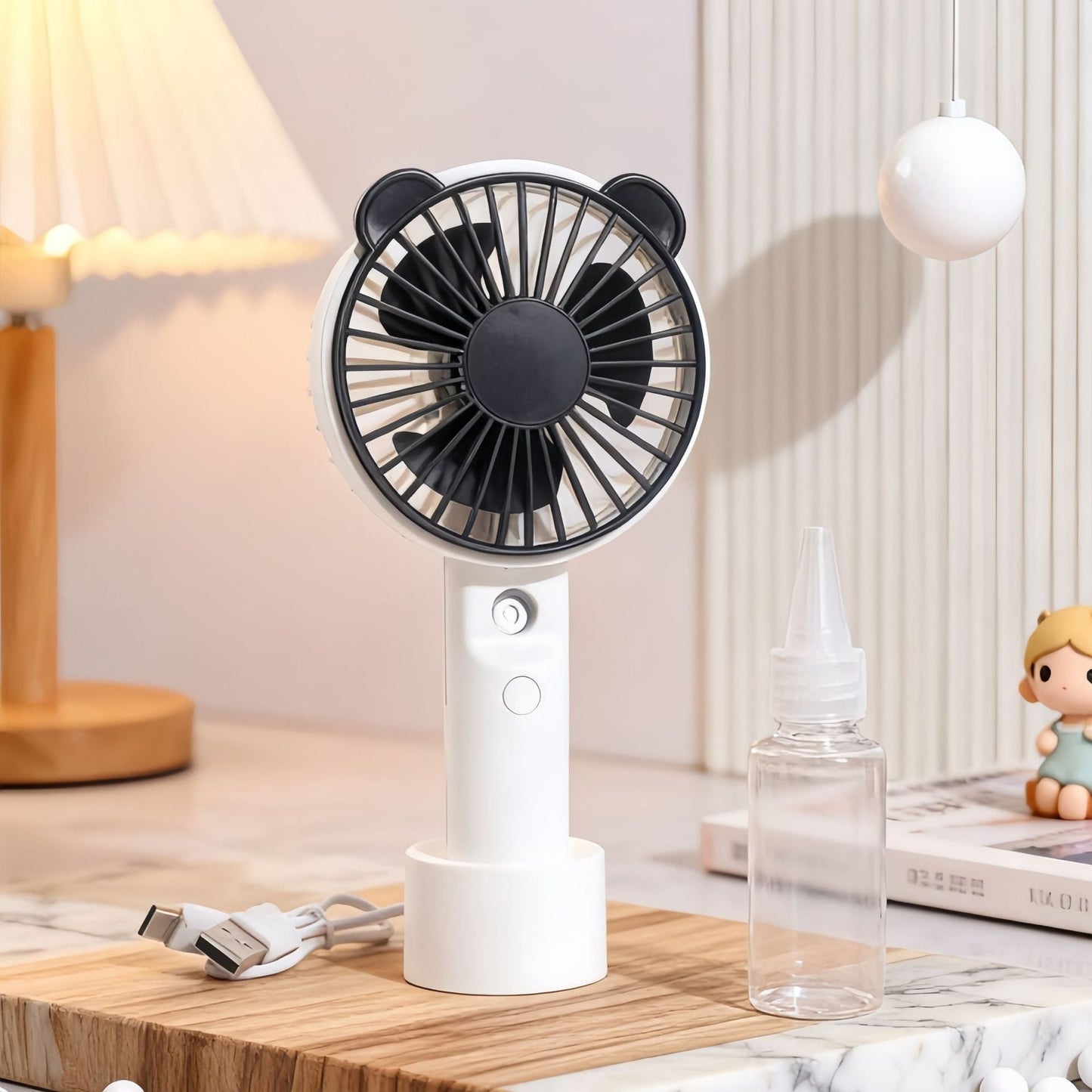 Frauen Tragbarer Handventilator mit Sprühfunktion Brehn