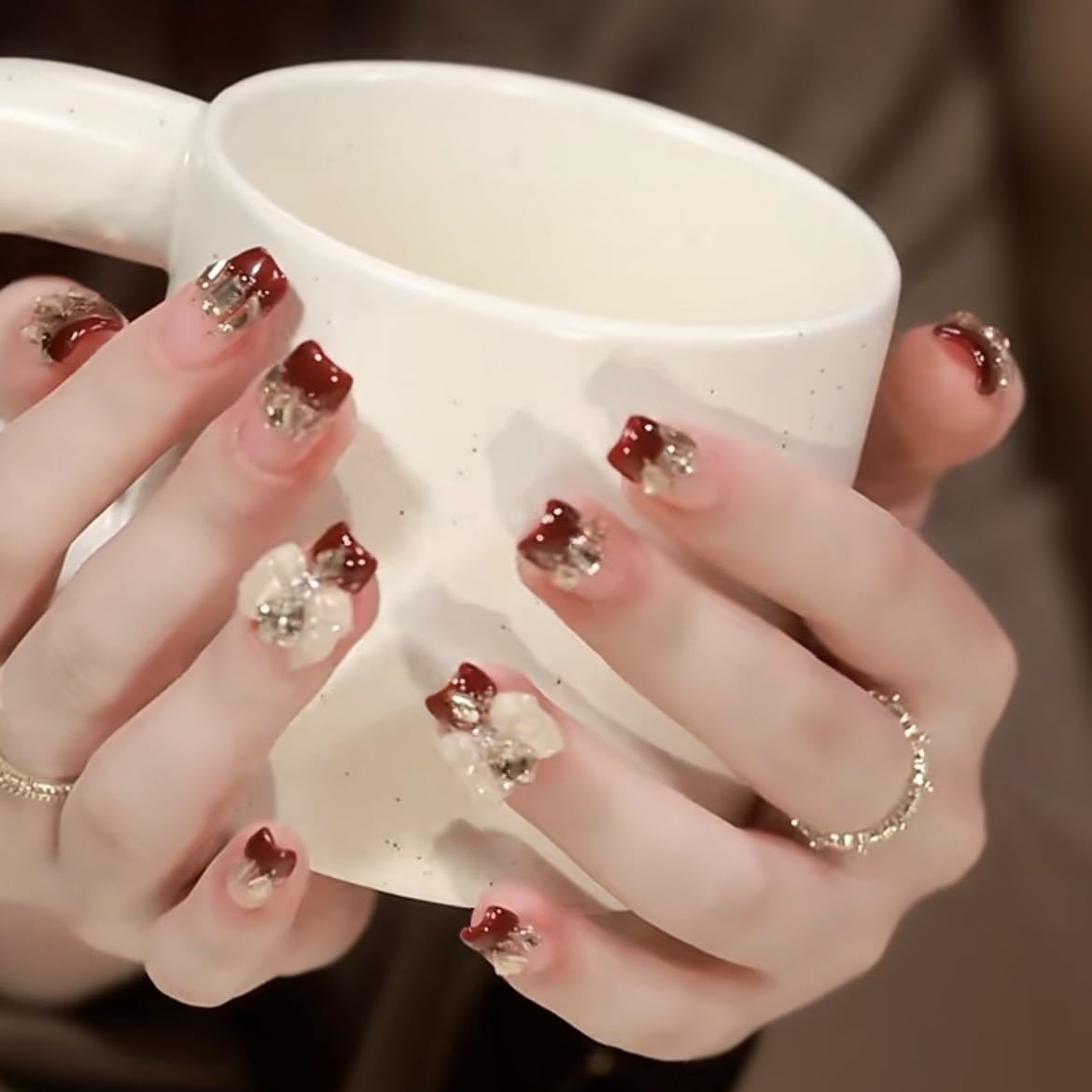Premium Nail Art Press-On Set Brehn
