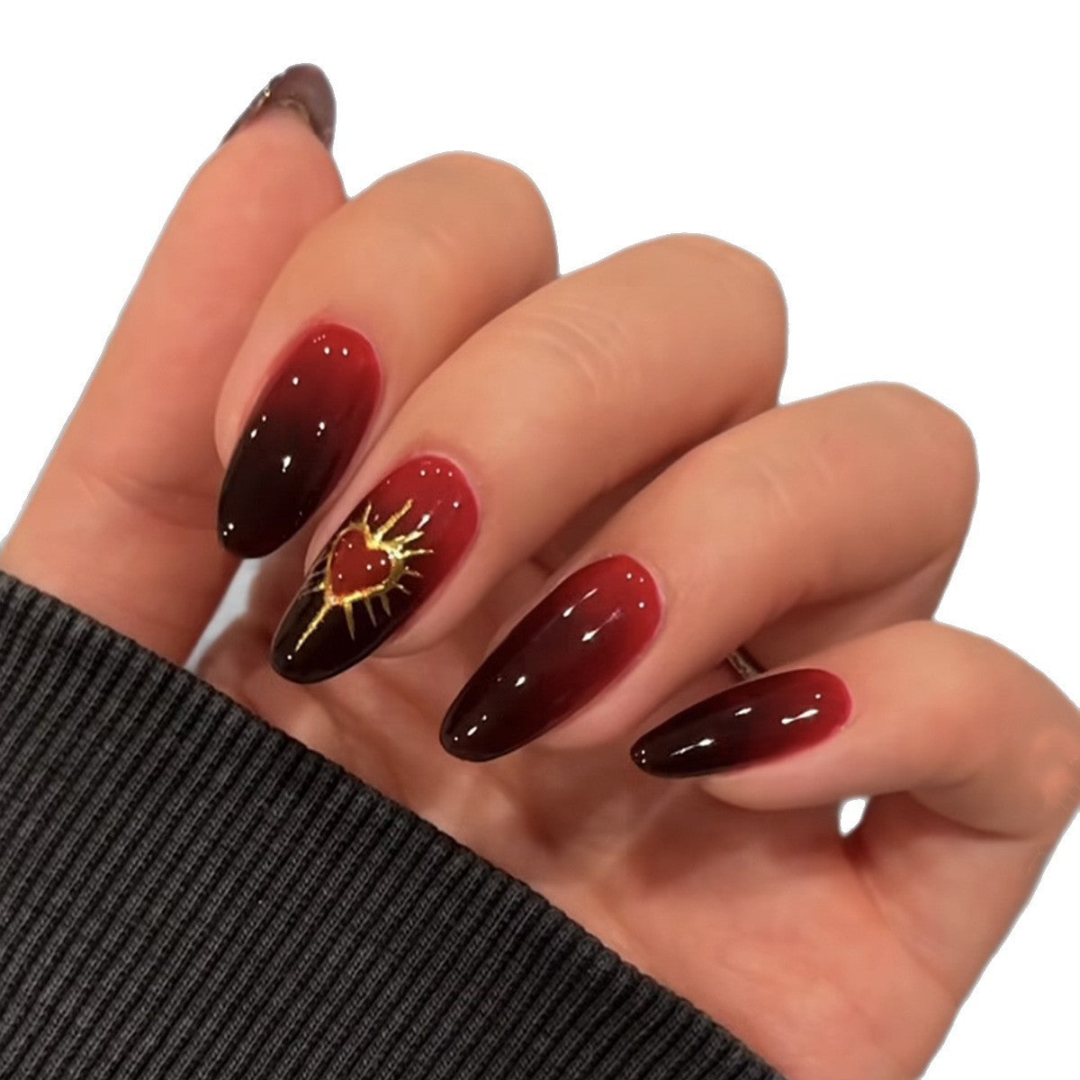 Kunstnagelset mit glamourösem Herz- und Sonnenmotiv Brehn