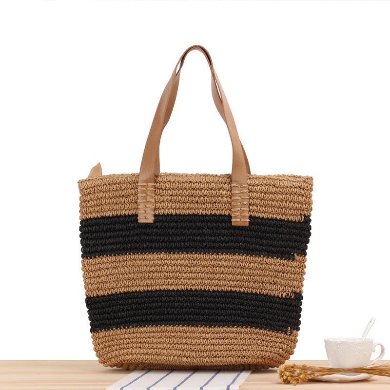 Weitläufige Strohtasche mit Eleganten Ledergriffen Brehn