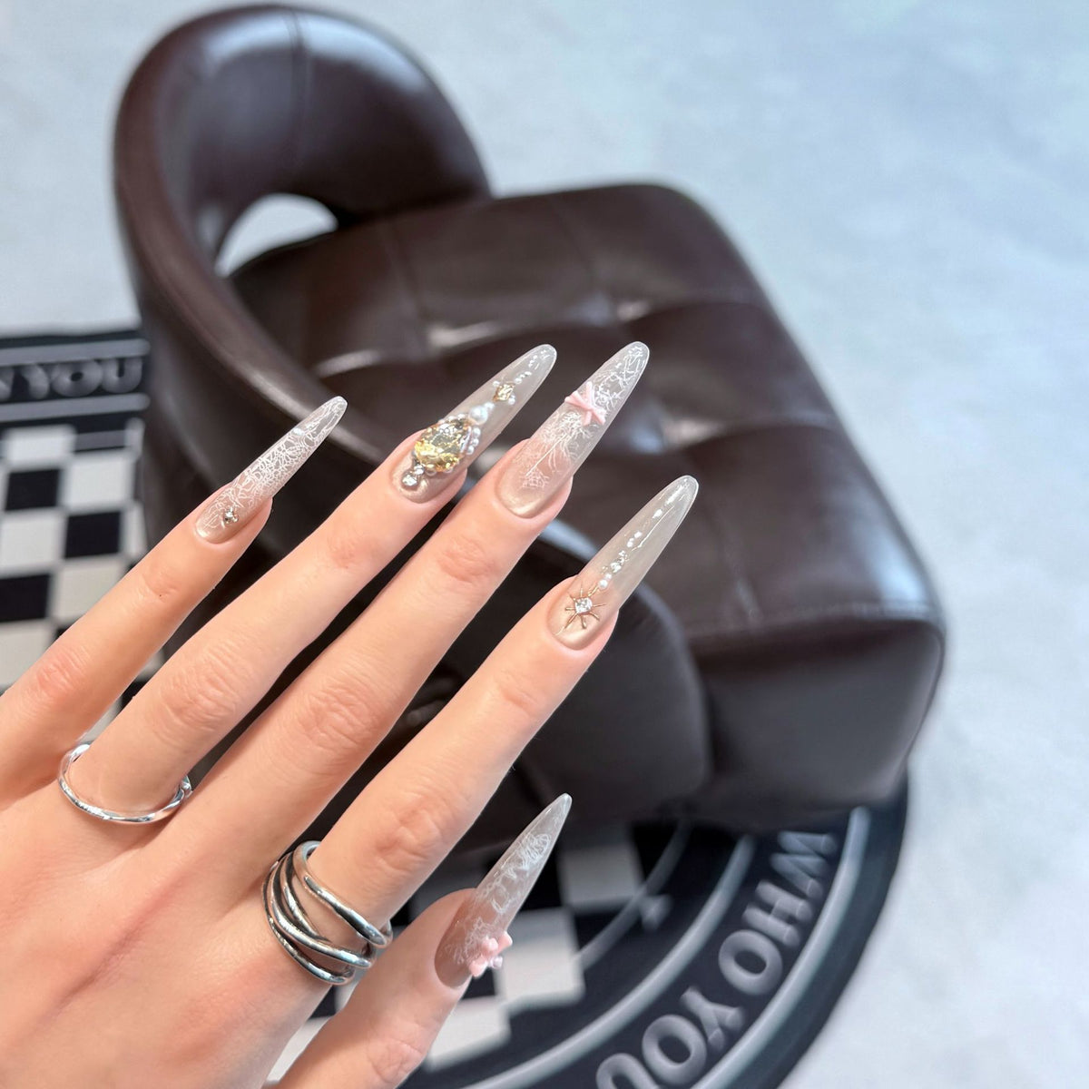 Dekorative Press-On Nagelspitzen Brehn