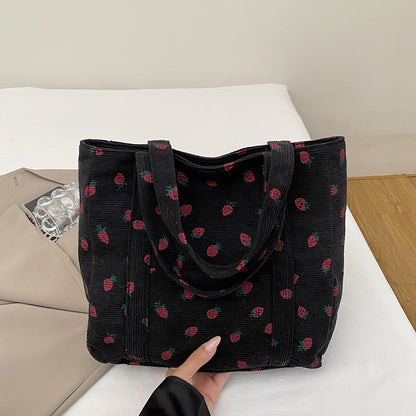 Verspielte Erdbeer-Print Corduroy Tragetasche Brehn