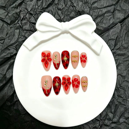 Künstlerisches florales Design Press-On Nagelkunst