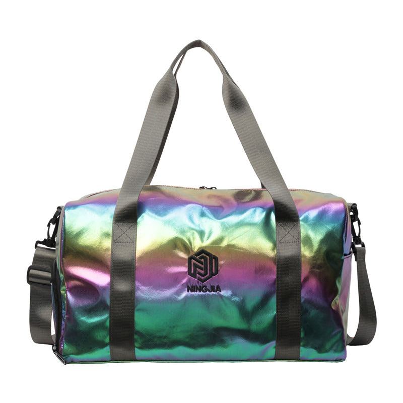 Damen Sportliche Reisetasche mit schimmerndem Material Brehn