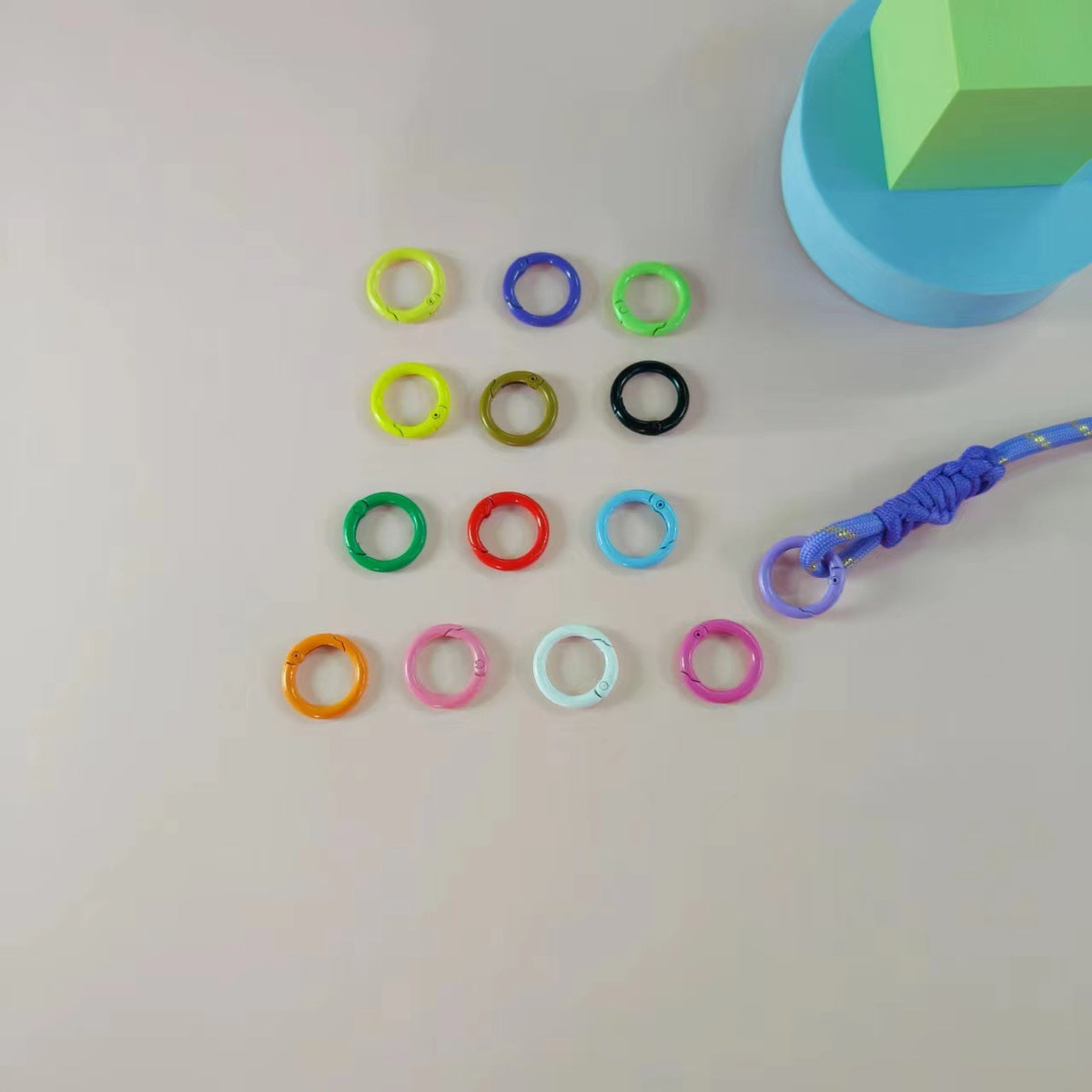 Vielseitiger Clip-On Schlüsselring Brehn