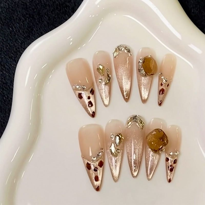 Stylische Press-On-Nageltips mit Leopardendesign Brehn