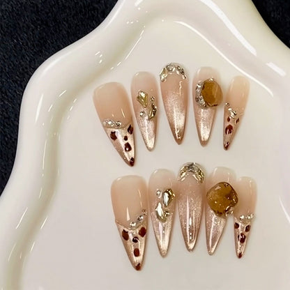 Stylische Press-On-Nageltips mit Leopardendesign Brehn