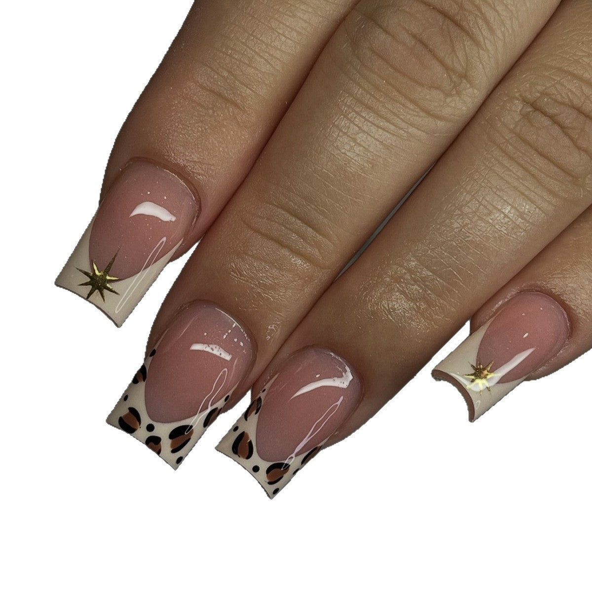Kreatives Kunstnagelset mit eleganten Leoparden- und Glitzerakzenten Brehn