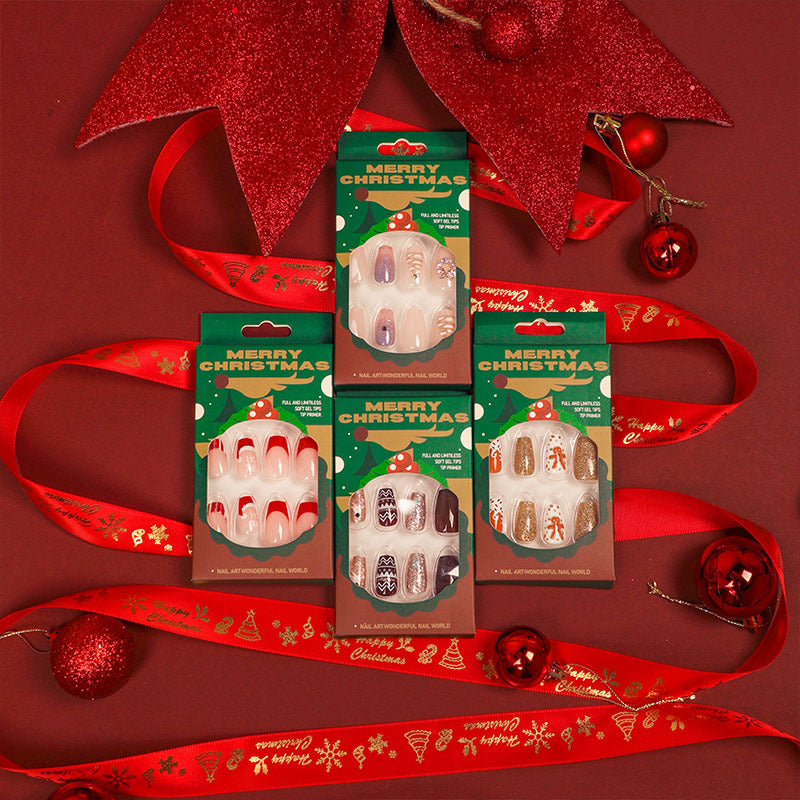 Künstliche Nagelverlängerungen im festlichen Weihnachtsdesign Brehn