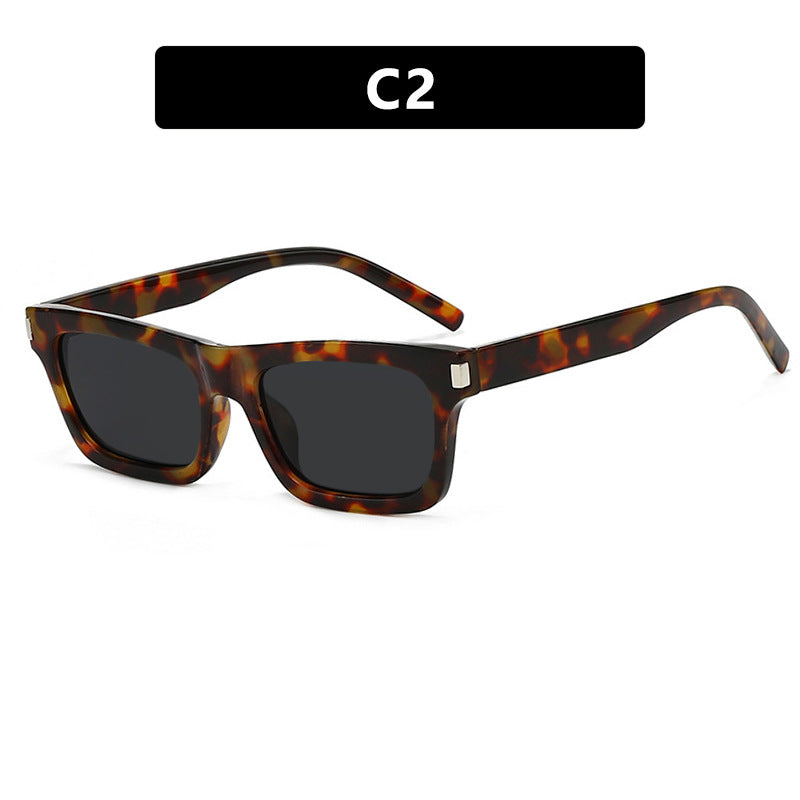 Damen quadratische Sonnenbrille mit transparenten Gläsern und stilvollem Design Brehn