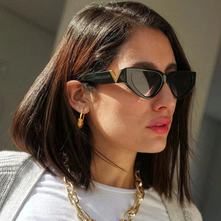 Damen Cat-Eye Sonnenbrille mit goldenen Akzenten Brehn