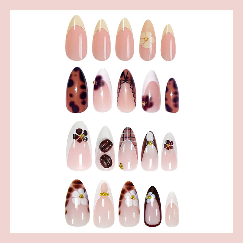 Kunstnagelset mit kreativen Blüten- und Tiermotiven Brehn