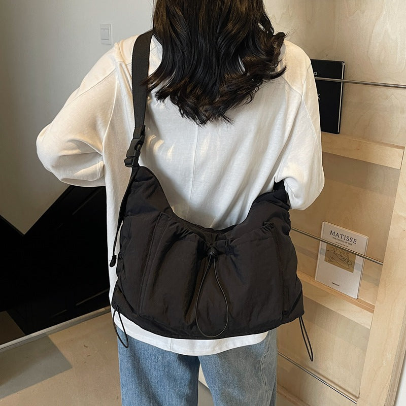 Gepolsterte Sling-Schultertasche Brehn