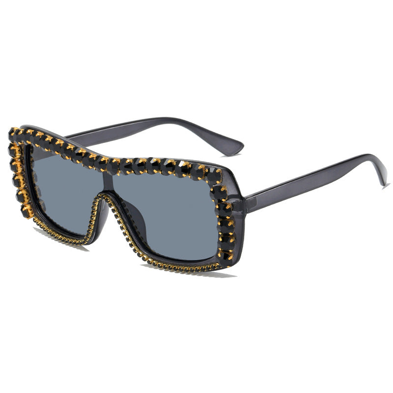 Damen extravagante Sonnenbrille mit funkelnden Akzenten Brehn