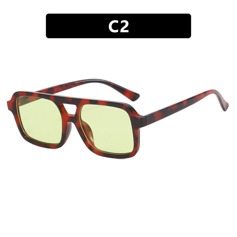 Damen moderne quadratische Sonnenbrille mit schützendem UV-Filter und transparentem Rahmen Brehn