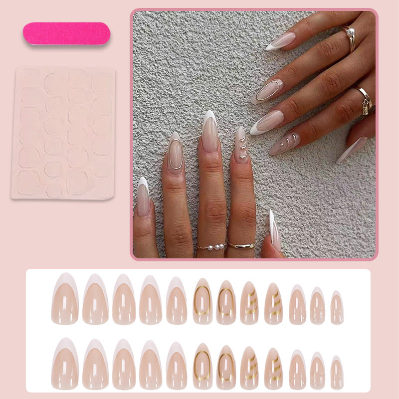 Kunstnagelset mit elegantem Spitzen-Design und kreativen Akzenten Brehn