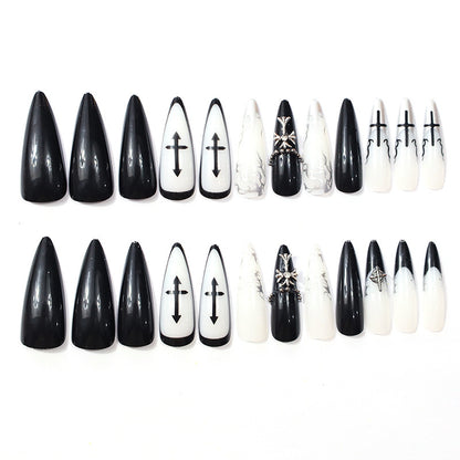 Gothic-inspirierte Stiletto-Nagelkunstverlängerungen Brehn
