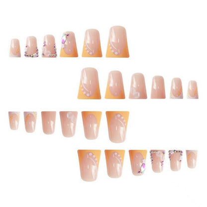 Dekorative florale Strass-Nagelerweiterungen Brehn