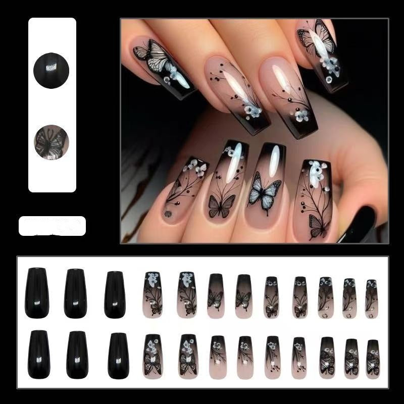 Kunstvolle Nagelset mit Schmetterlingsdesign Brehn