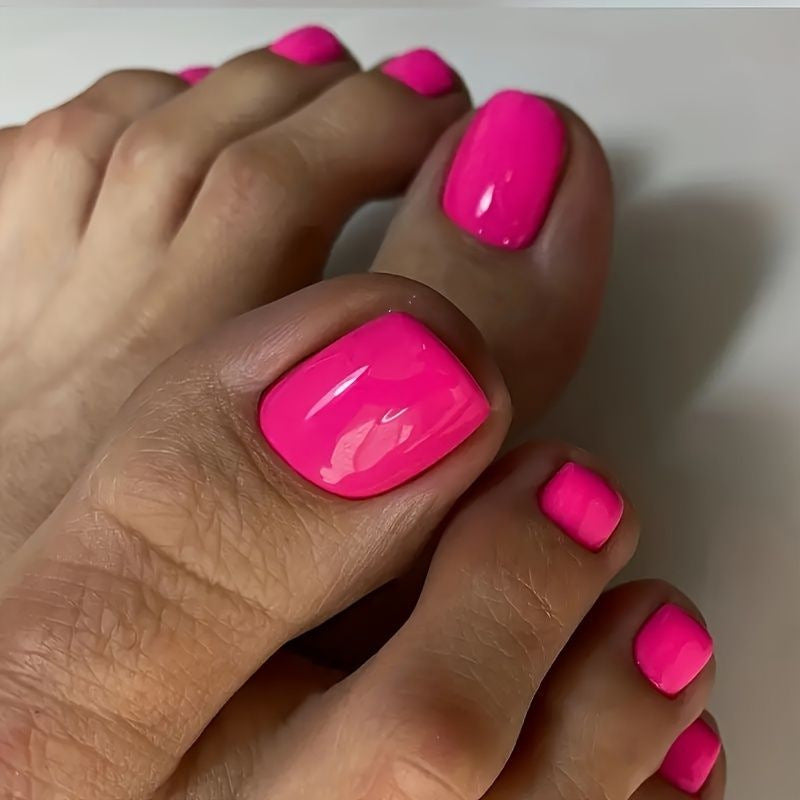 Glänzende Pediküre Nagelkunst Brehn