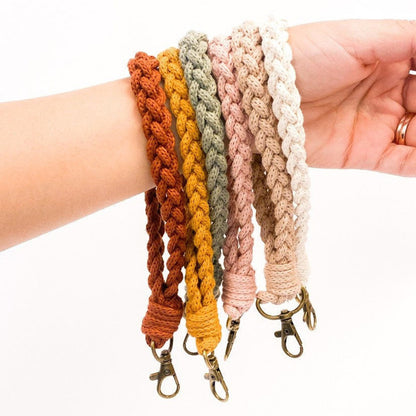 Geflochtene Makramee-Haaraccessoires Brehn