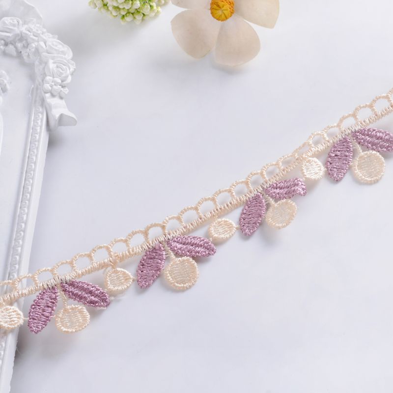 Eleganter Spitzenband Brehn